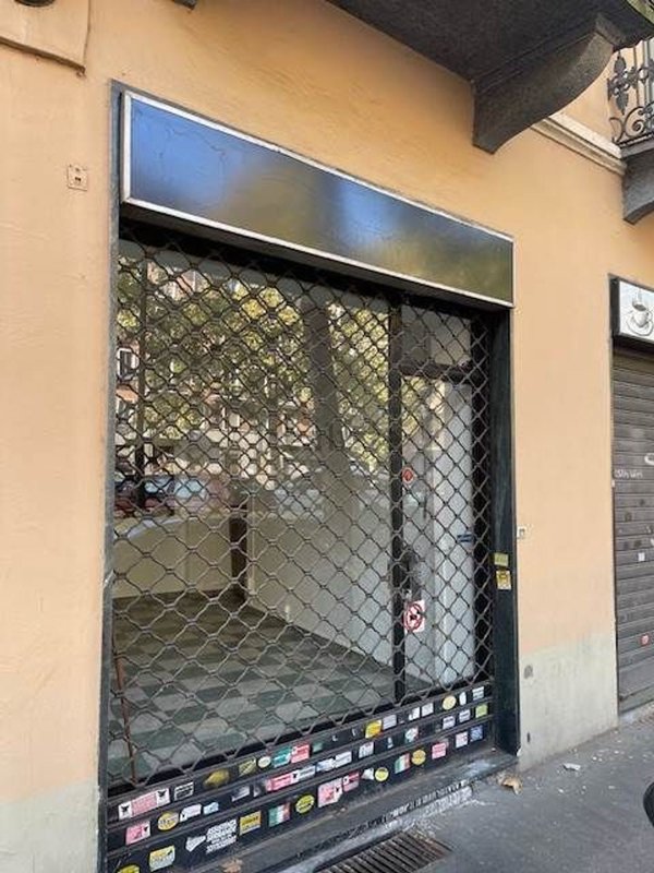 negozio in vendita a Torino in zona Cit Turin