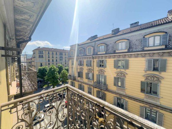 appartamento in vendita a Torino in zona Centro Storico