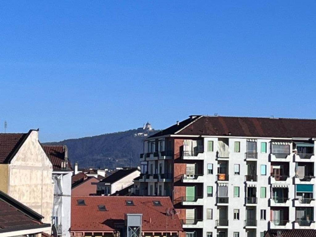 appartamento in vendita a Torino in zona Madonna di Campagna