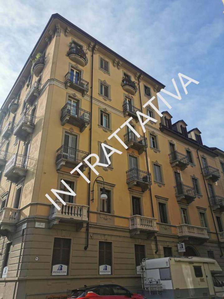 appartamento in vendita a Torino in zona Cenisia