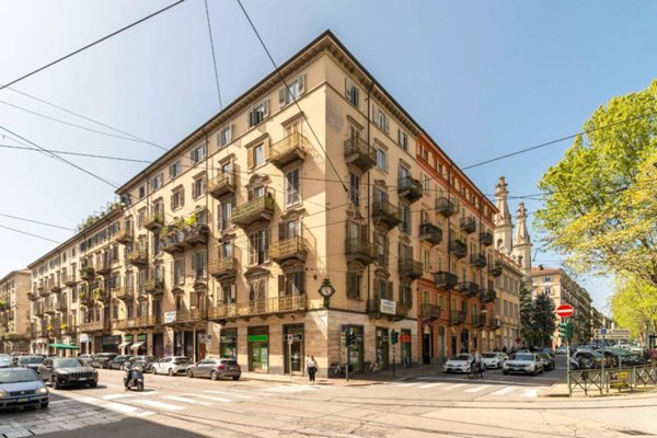 appartamento in vendita a Torino in zona San Salvario