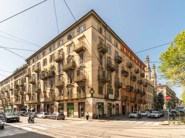 appartamento in vendita a Torino in zona San Salvario