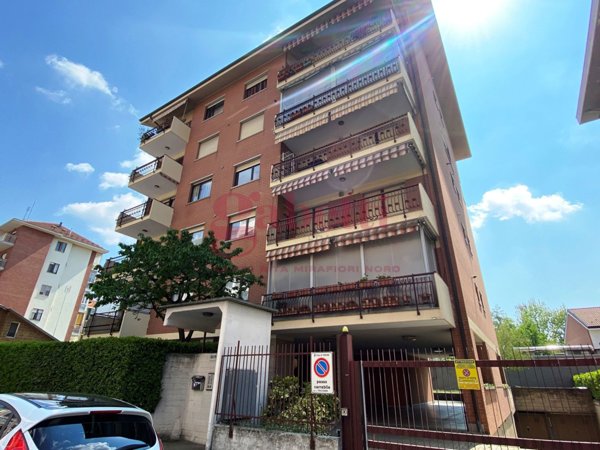 appartamento in vendita a Torino in zona Mirafiori Nord