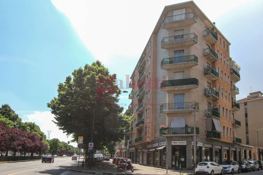 appartamento in vendita a Torino in zona Mirafiori Nord