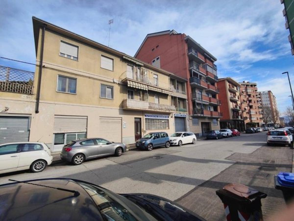 appartamento in vendita a Torino in zona Mirafiori Nord