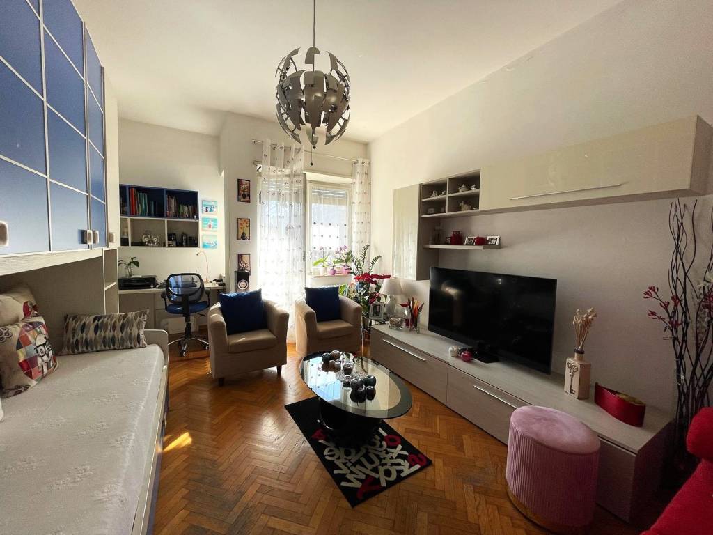 appartamento in vendita a Torino in zona Aurora