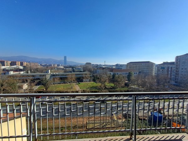 appartamento in vendita a Torino in zona Mirafiori Nord