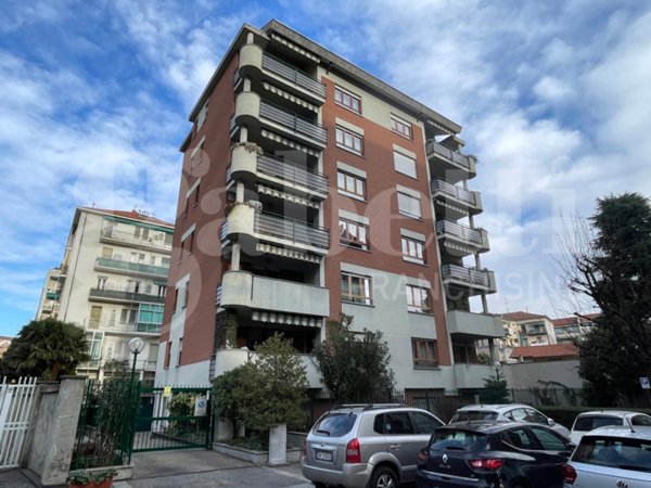 appartamento in vendita a Torino in zona Pozzo Strada