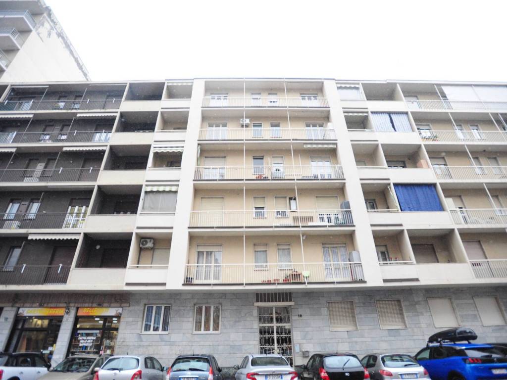 appartamento in vendita a Torino in zona Mirafiori Nord