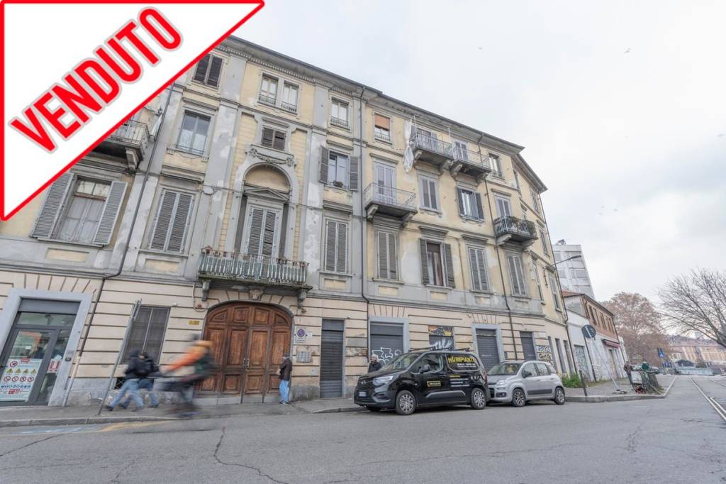 appartamento in vendita a Torino in zona Aurora