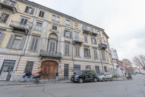 appartamento in vendita a Torino in zona Aurora