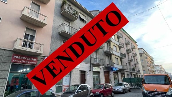 negozio in vendita a Torino in zona Parella