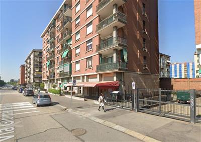 locale di sgombero in vendita a Torino in zona Lingotto