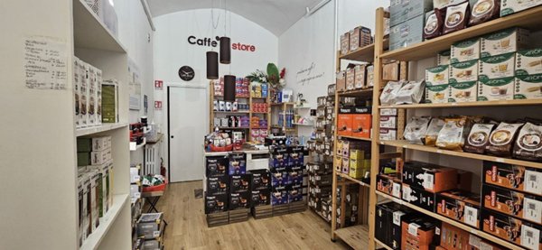 negozio in vendita a Torino in zona San Donato