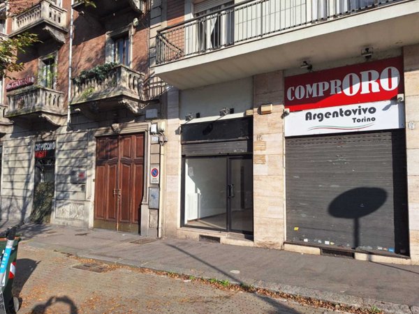 locale commerciale in vendita a Torino