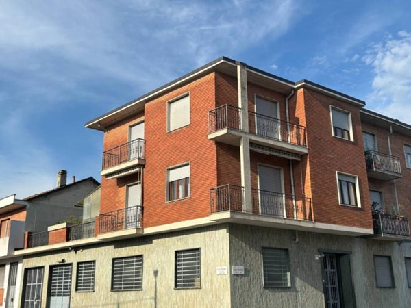 casa indipendente in vendita a Torino in zona Borgata Vittoria