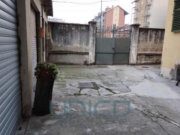 locale di sgombero in vendita a Torino