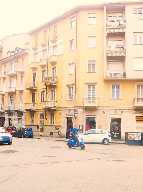 appartamento in vendita a Torino in zona Cenisia