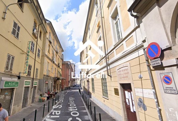 appartamento in vendita a Torino in zona Aurora