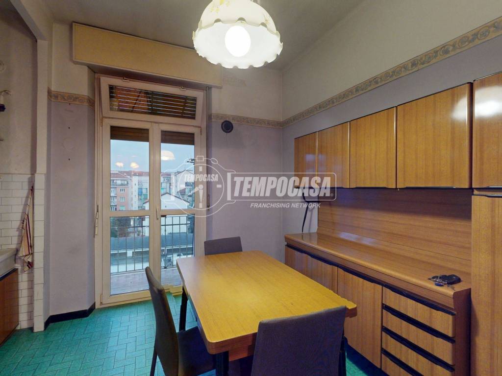 appartamento in vendita a Torino in zona Parella