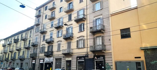appartamento in vendita a Torino in zona Cenisia