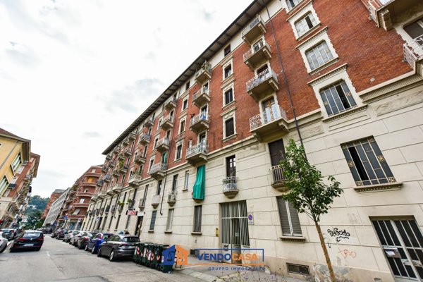 appartamento in vendita a Torino in zona Millefonti