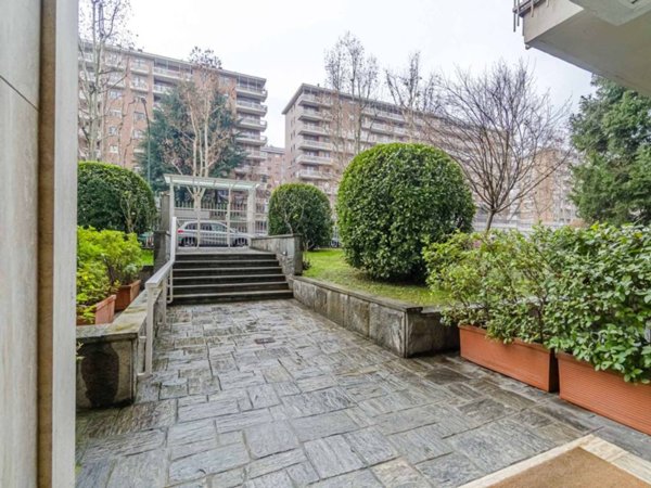appartamento in vendita a Torino in zona Pozzo Strada