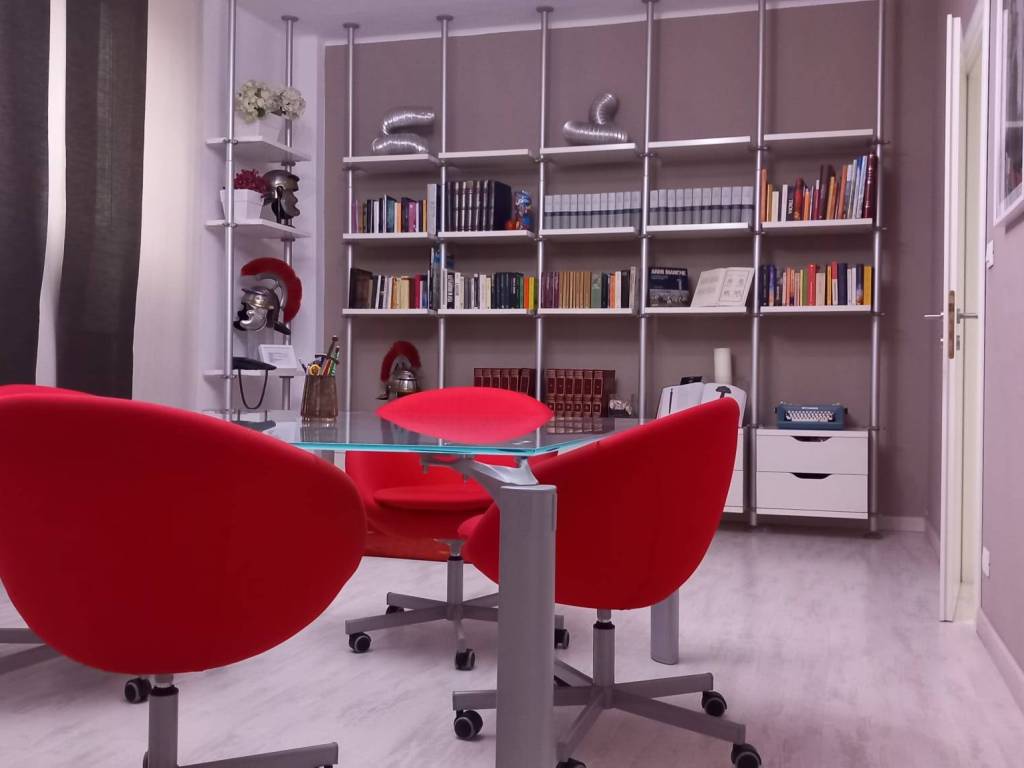 ufficio in vendita a Torino in zona Vanchiglia