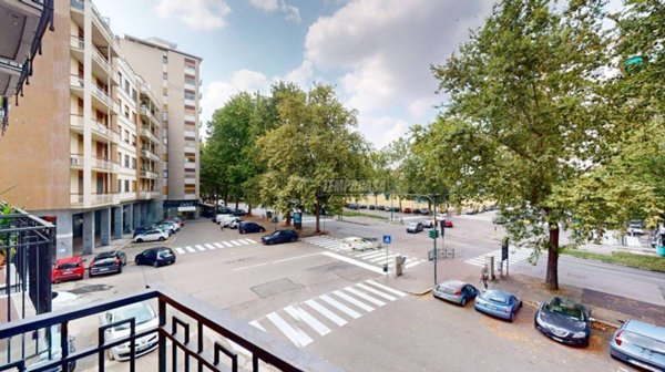 appartamento in vendita a Torino in zona Lingotto