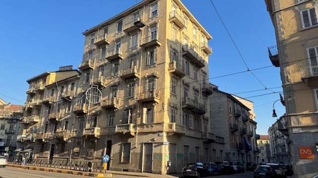 appartamento in vendita a Torino in zona Cenisia