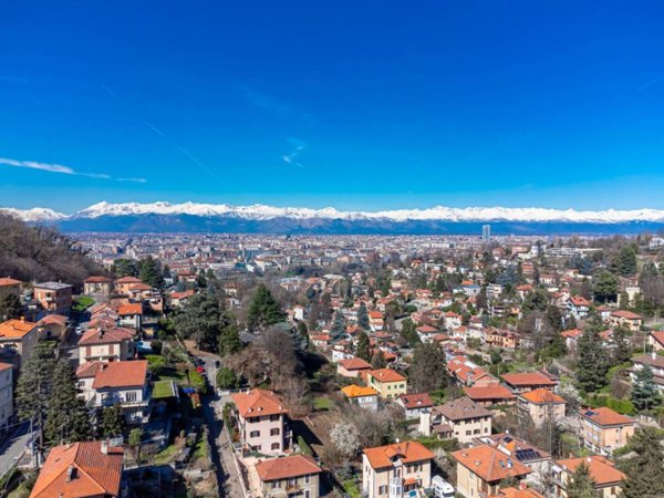 appartamento in vendita a Torino in zona Cavoretto