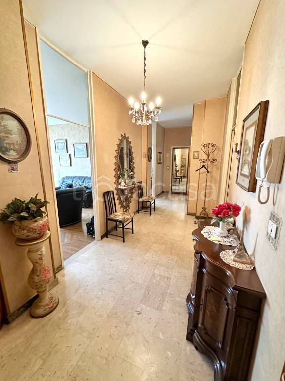 appartamento in vendita a Torino in zona Regio Parco