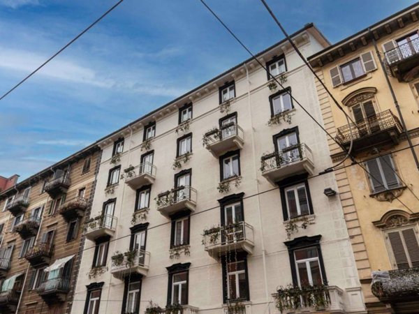 appartamento in vendita a Torino in zona Aurora