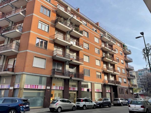 appartamento in vendita a Torino in zona Pozzo Strada