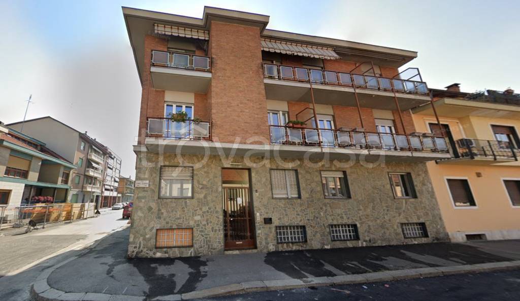 appartamento in vendita a Torino in zona Lucento