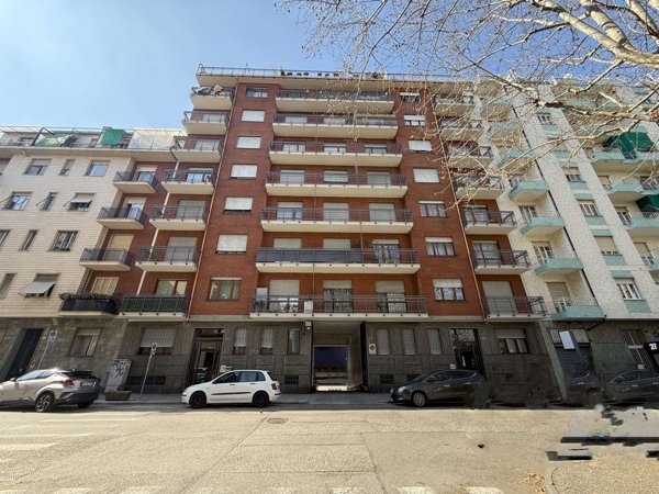 appartamento in vendita a Torino in zona Rosa