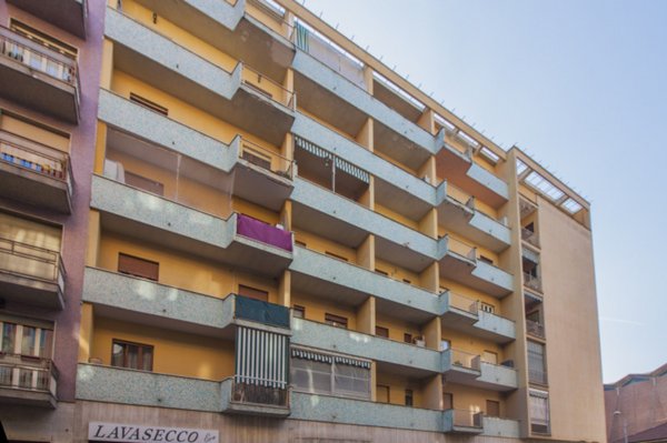 appartamento in vendita a Torino in zona Lingotto
