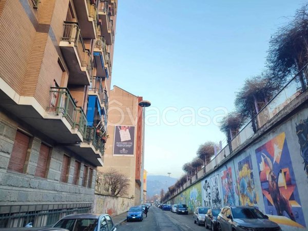 appartamento in vendita a Torino in zona Lingotto