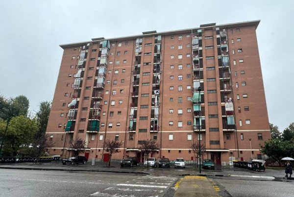 appartamento in vendita a Torino in zona Falchera