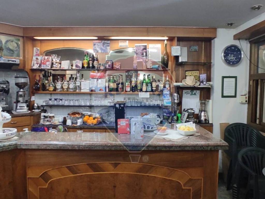 negozio in vendita a Torino in zona Santa Rita