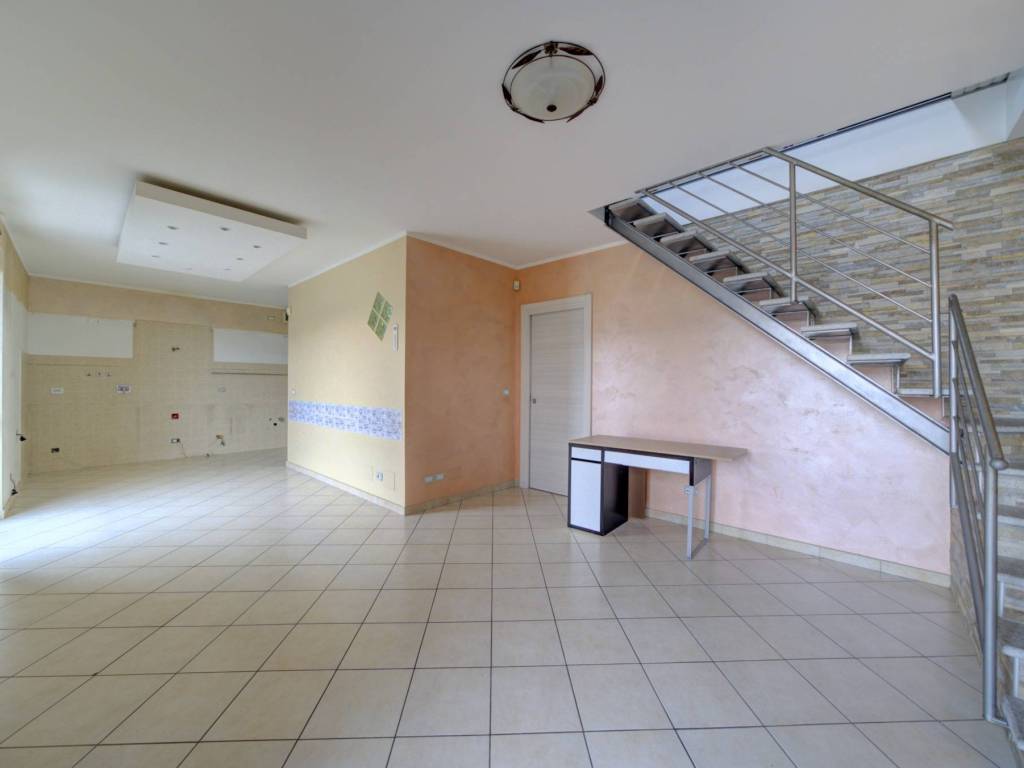 appartamento in vendita a Torino in zona Falchera