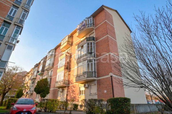 appartamento in vendita a Torino in zona Vallette