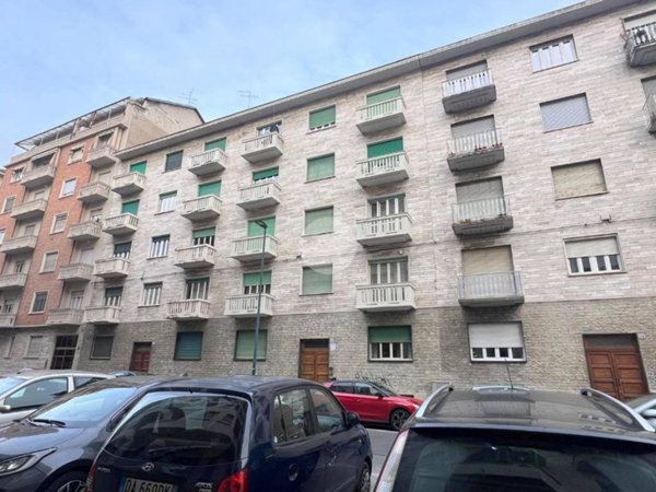 appartamento in vendita a Torino in zona Borgata Vittoria