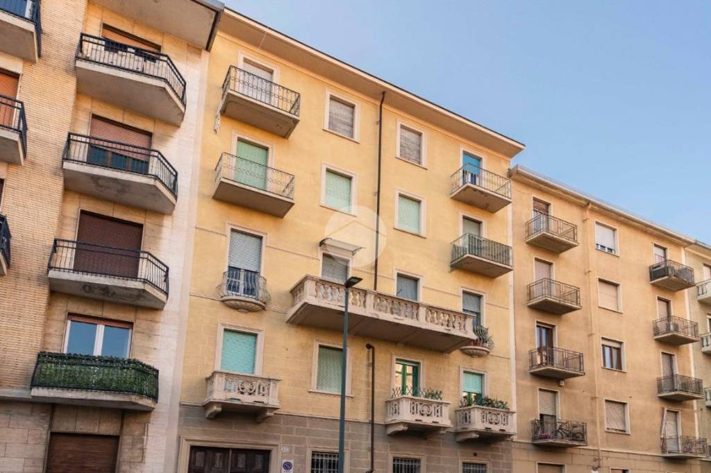 appartamento in vendita a Torino in zona Borgata Vittoria