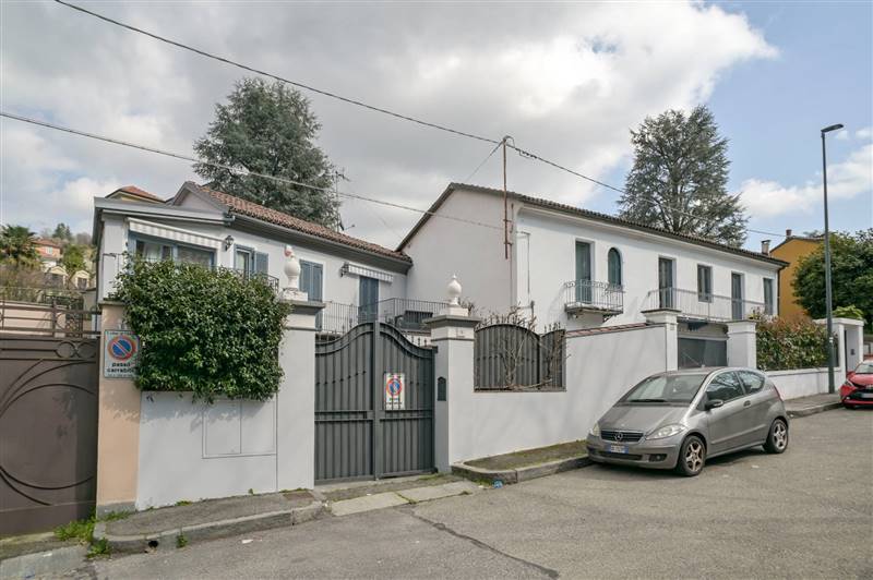 casa indipendente in vendita a Torino in zona Precollina