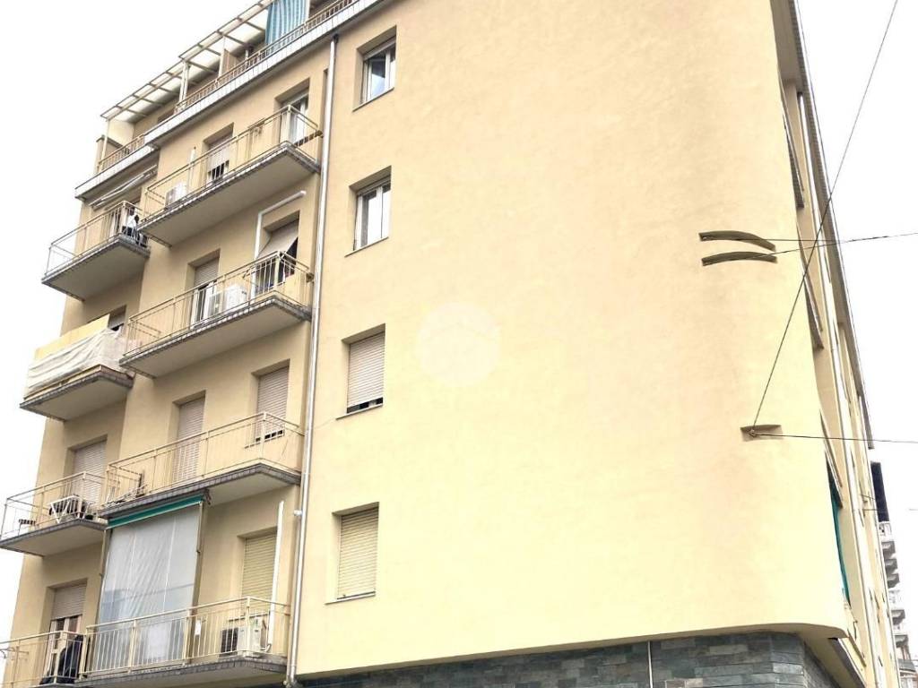appartamento in vendita a Torino in zona Borgo San Paolo