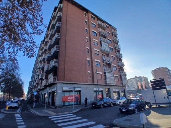 appartamento in vendita a Torino in zona Borgata Vittoria