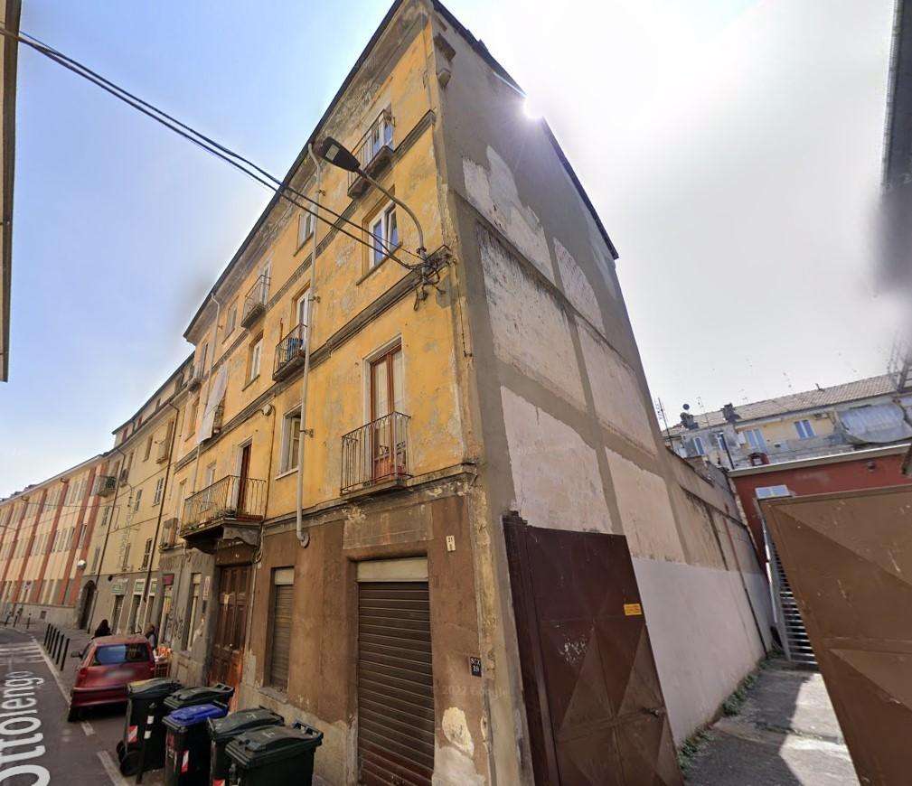 locale di sgombero in vendita a Torino