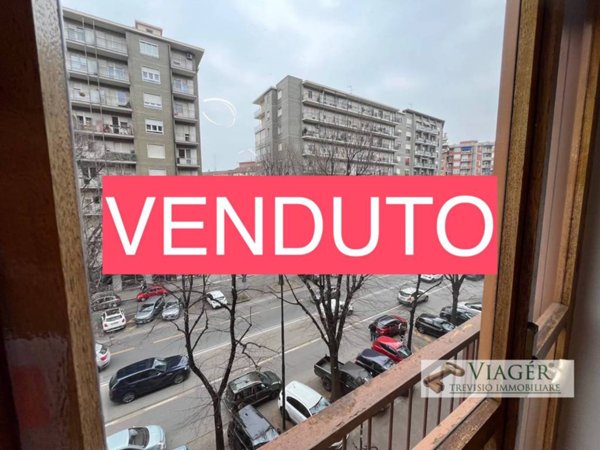 appartamento in vendita a Torino in zona Santa Rita