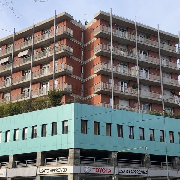 locale di sgombero in vendita a Torino in zona Cit Turin